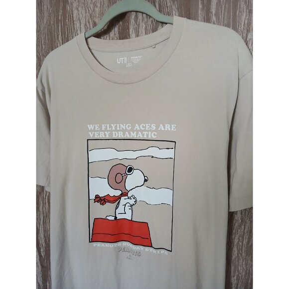 Uniqlo UT × Peanuts T Shirt Mens XL Beige Cotton Short Sleeve Snoopy Schultz - Picture 4 of 9